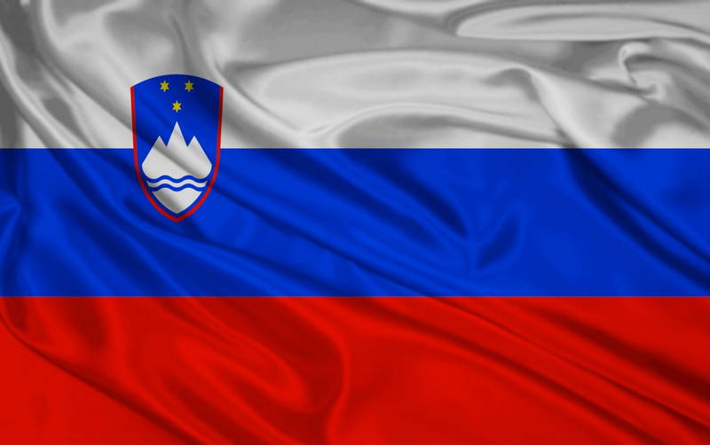 スロベニアの国旗 IOR EOR Service in Slovenia
